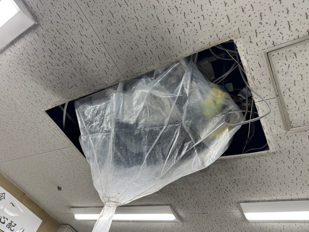 ショッピングモール/業務用エアコン洗浄前