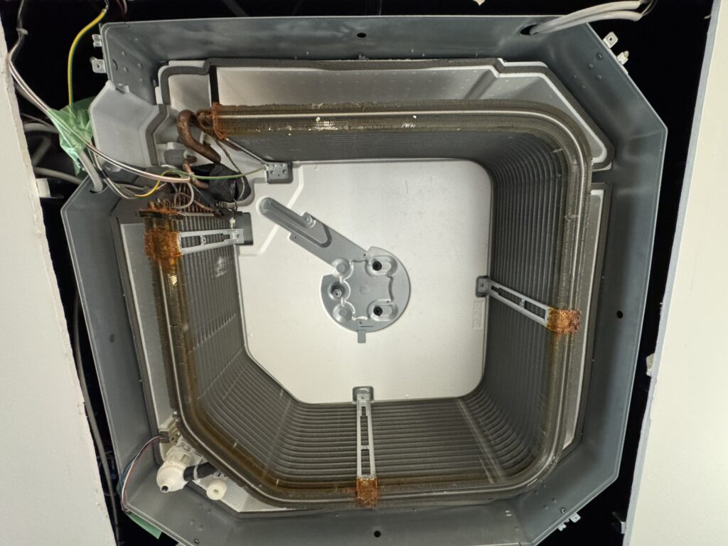 事務著／業務用エアコンクリーニング作業前
