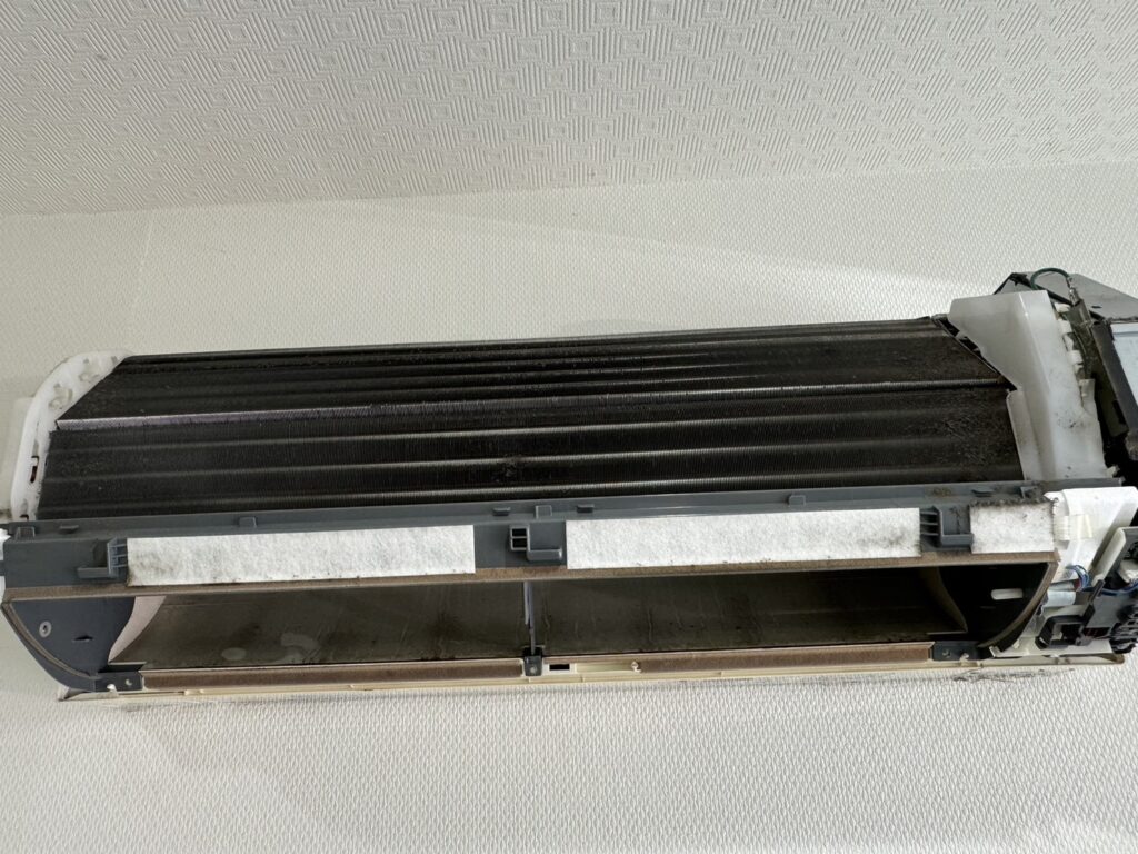 エアコンクリーニング/汚れ/作業前